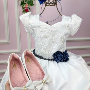 Vestido Lorenzetti Longo Branco Peito Rendado Cinto Azul Marinho